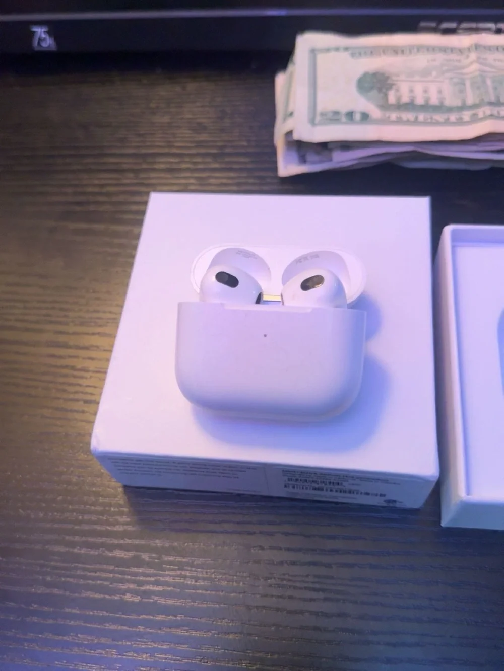 Apple AirPods Boxed Set - White